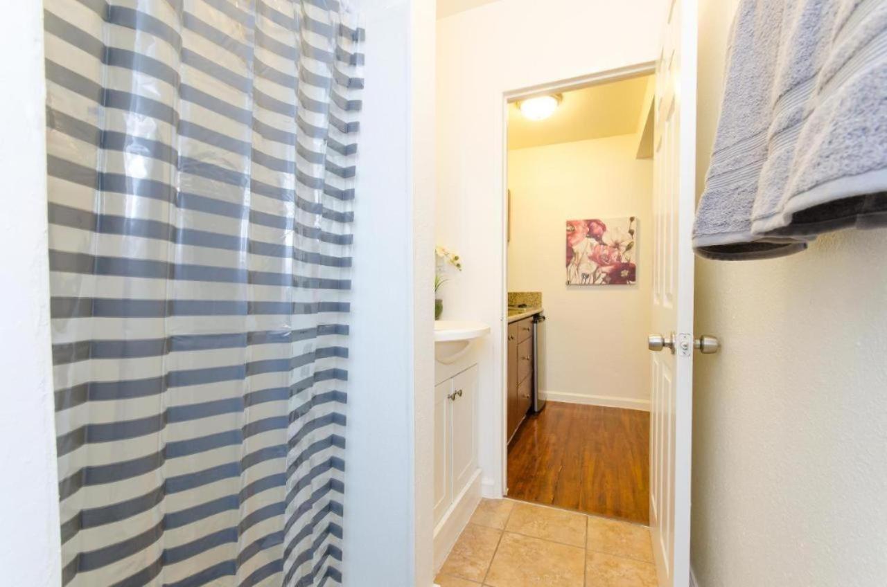 Snug Studio Apartment In The Heart Of Hollywood Los Angeles Exteriör bild